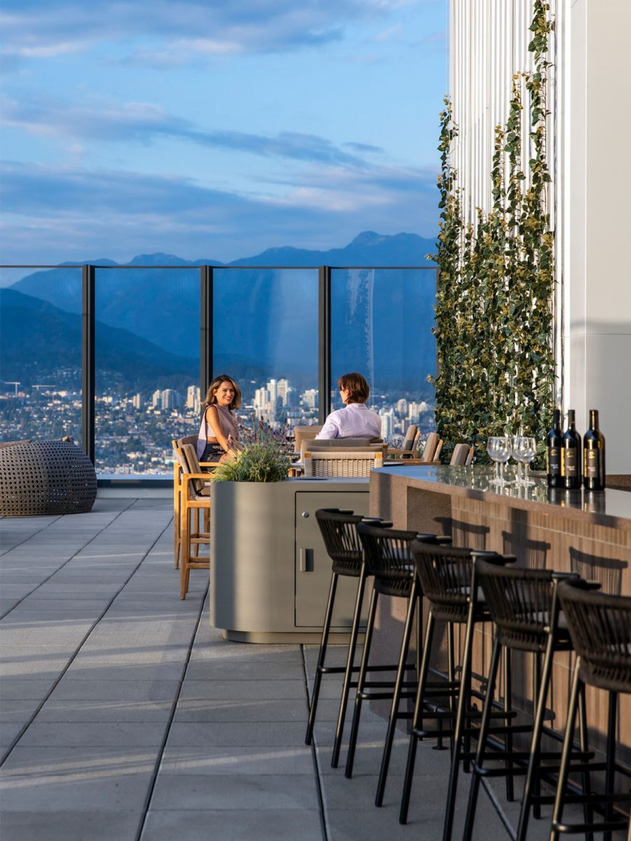 MMoser-The-Stack-Commercial-Rooftop-Design-Vancouver-Exterior-Employee-Lounge