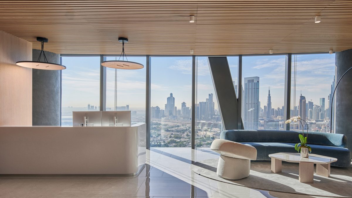 reception-desk-and-arrival-area-with-views-out-the-city-at-office-space-in-dubai