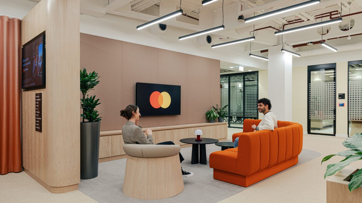 mastercard-sustainability-goals-2025-feature-client-waiting-lounge